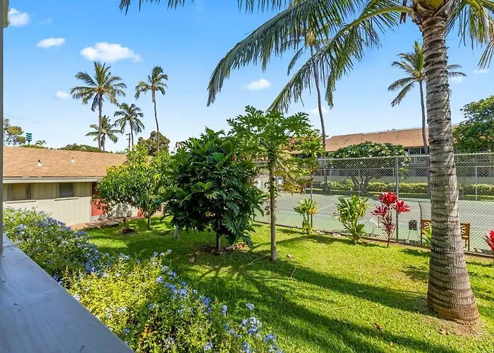 Kihei Bay Surf 140 - Remodeled Ground Floor Kihei Gem Across From Beach
